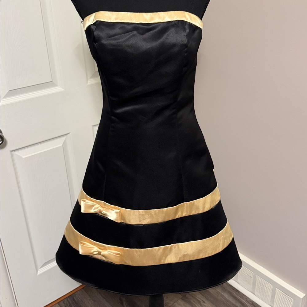 Jessica McClintock Black and Cream Strapless Dress - Picture 2 of 4